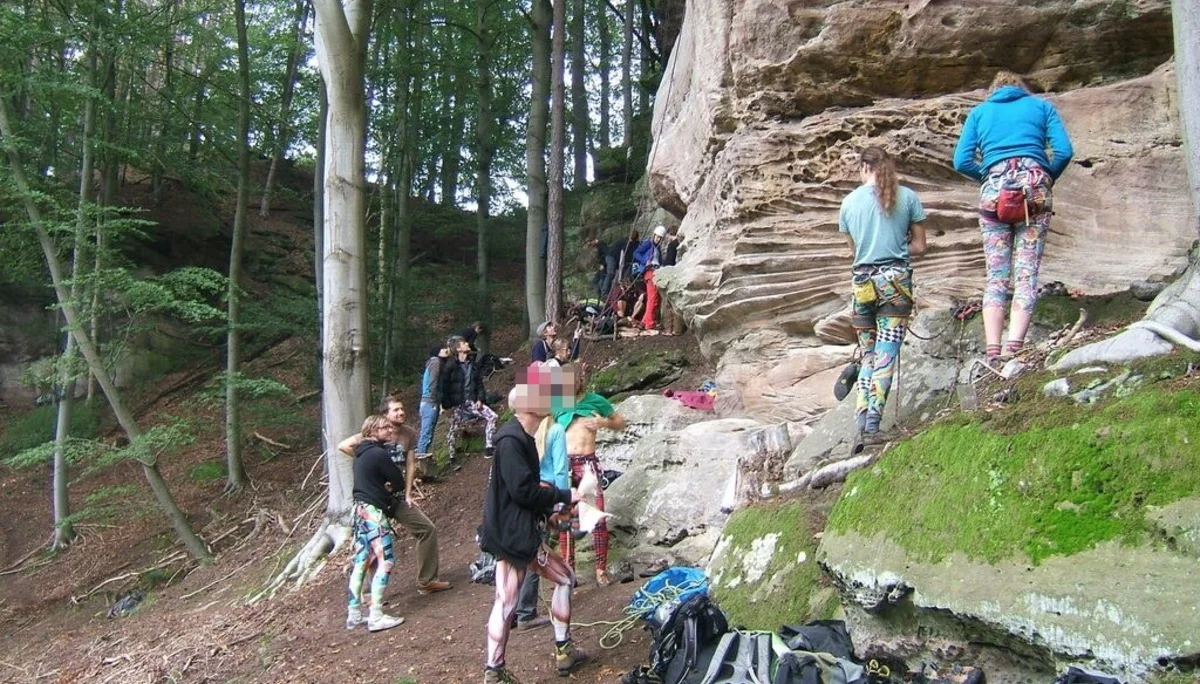 Kletterer am Sonnendeck | © CC BY-NC-ND