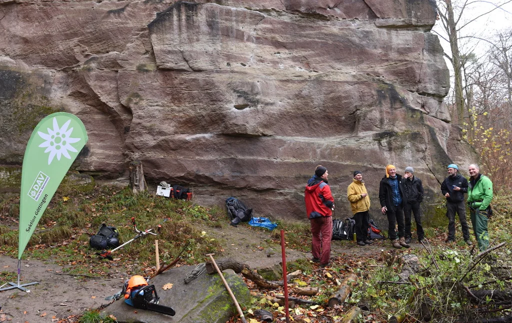 Gruppe macht Pause | © CC BY-NC-ND