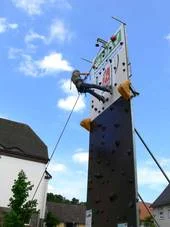 Roller-skating vertikal | © Dorothea Meisser