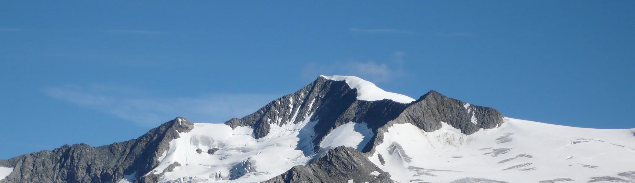 © PietJay (https://commons.wikimedia.org/wiki/File:Großvenediger.JPG)