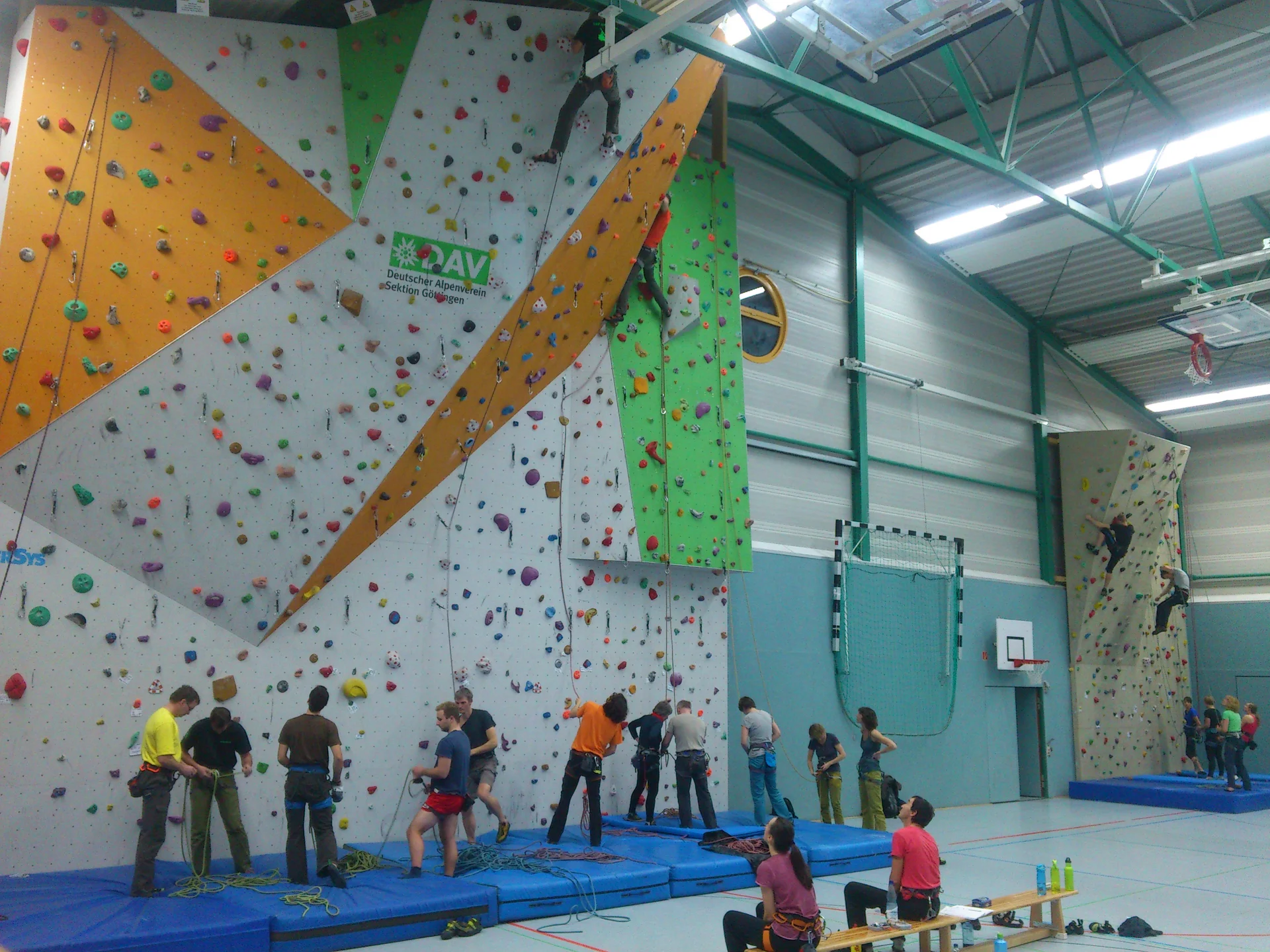 Die Kletteranlage des DAV Göttingen in der freien Trainingszeit. | © DAV Göttingen