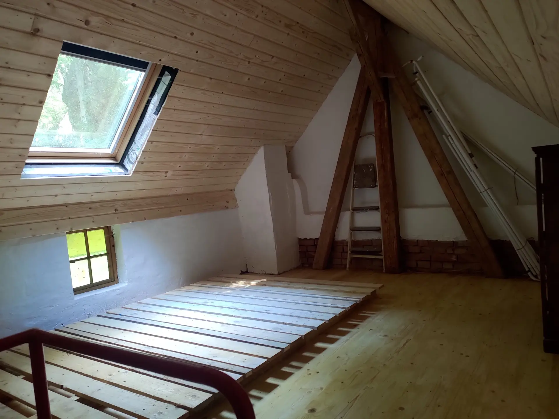 Spartanische Einrichtung im Obergeschoss | © DAV Göttingen